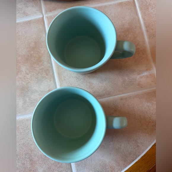 🌼Anthropologie Set of 2 Teal Ceramic mugs🌼 Like New. Never used🌼 - Picture 2 of 14